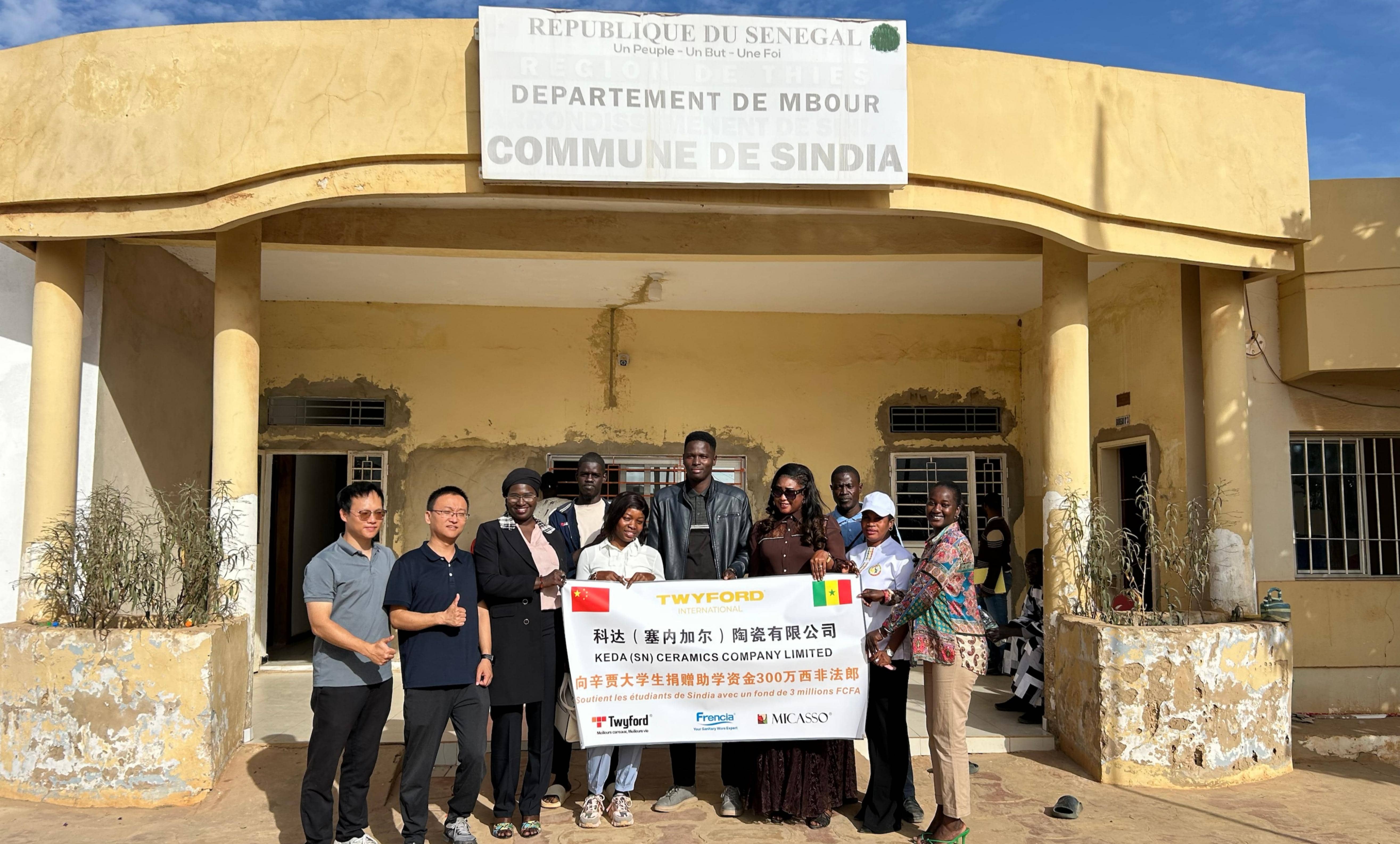Twyford Senegal Donates 3 Million CFA Francs to the Sindia University Students Association Twyford Senegal Donates 3 Million CFA Francs to the Sindia University Students Association